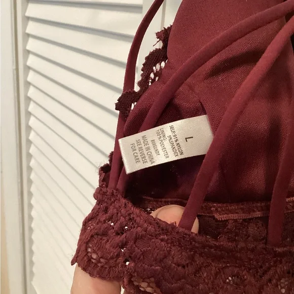 Wishlist Burgundy Strappy Lace Bralette - Picture 5 of 6